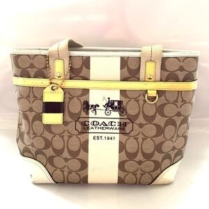 Coach Signature Canvas Tote in Beige